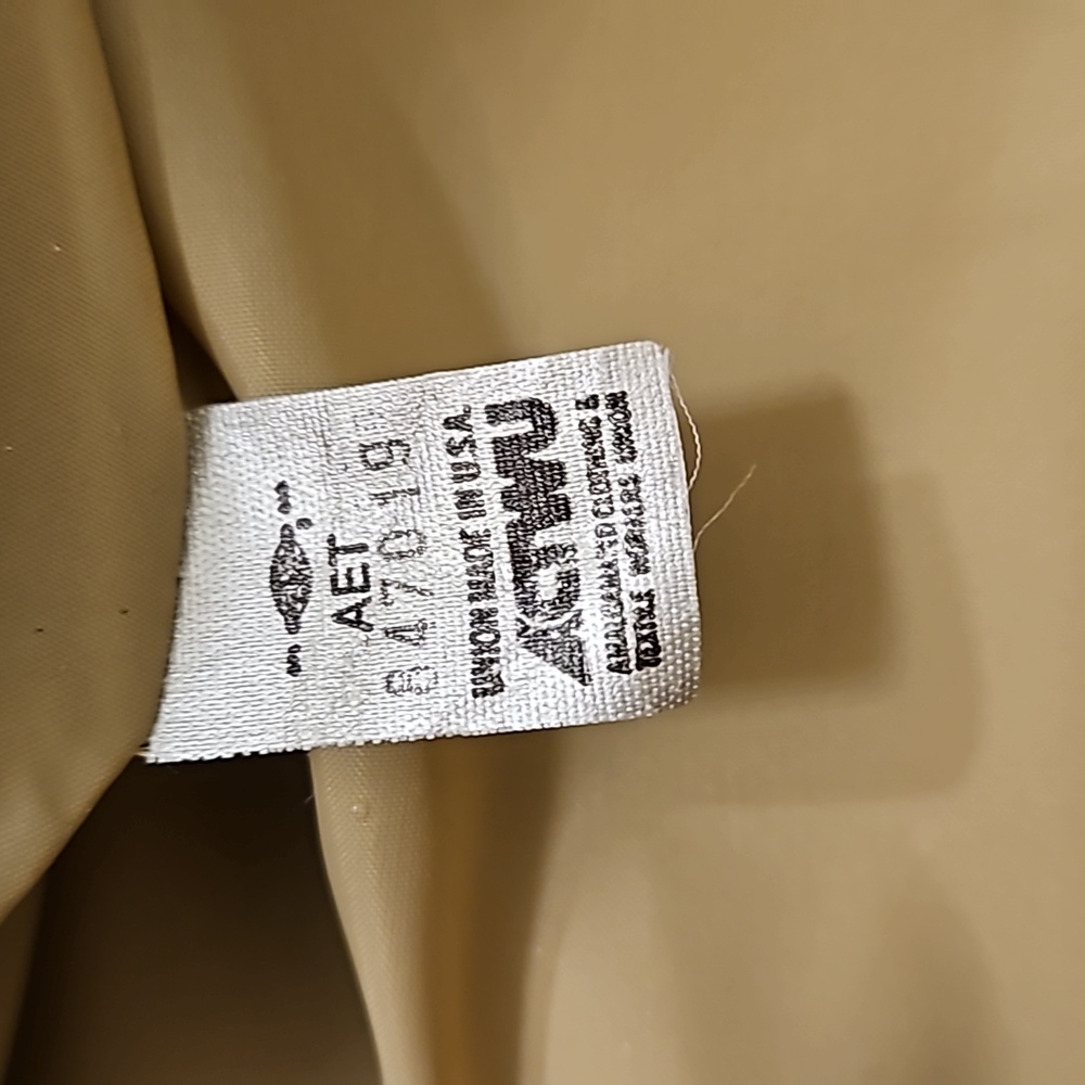 EUC Vintage Ladies' London Fog Trench Coat with Zip-out Lining Size 8 - Picture 14 of 16